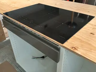 Cooktop installation