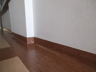 Vinyl floor installation