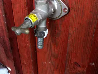 Outdoor spigot installation